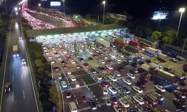 再见！这些高速收费站统统要取消！国家刚刚宣布