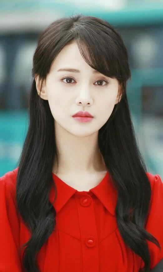 郑爽再次遭抹黑，郑爽爸爸坐不住，发微博澄清！