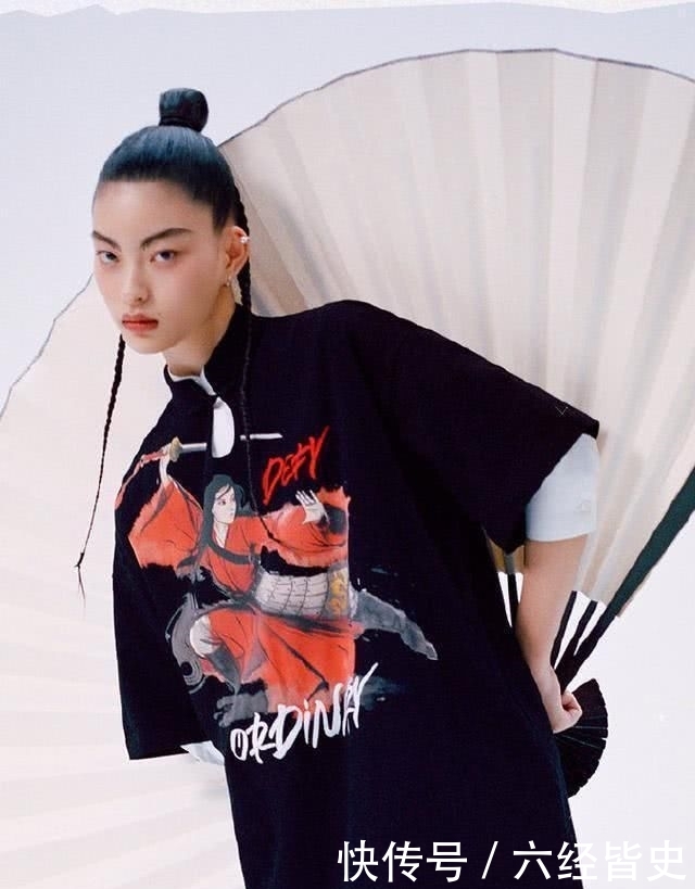  「竟然」太平鸟竟然和花木兰联名了，中国风旗袍又美又飒，这也太好看了！