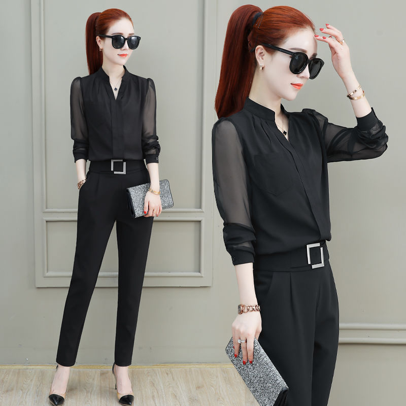 70后女人初秋得穿件好衣裳!今年流行穿套装，免搭配时髦有气质