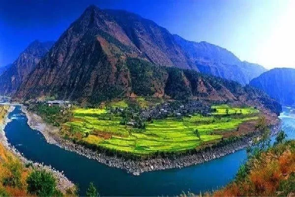 旅游必去的20个古镇,想去静静地待几天【2020热门旅游景点】