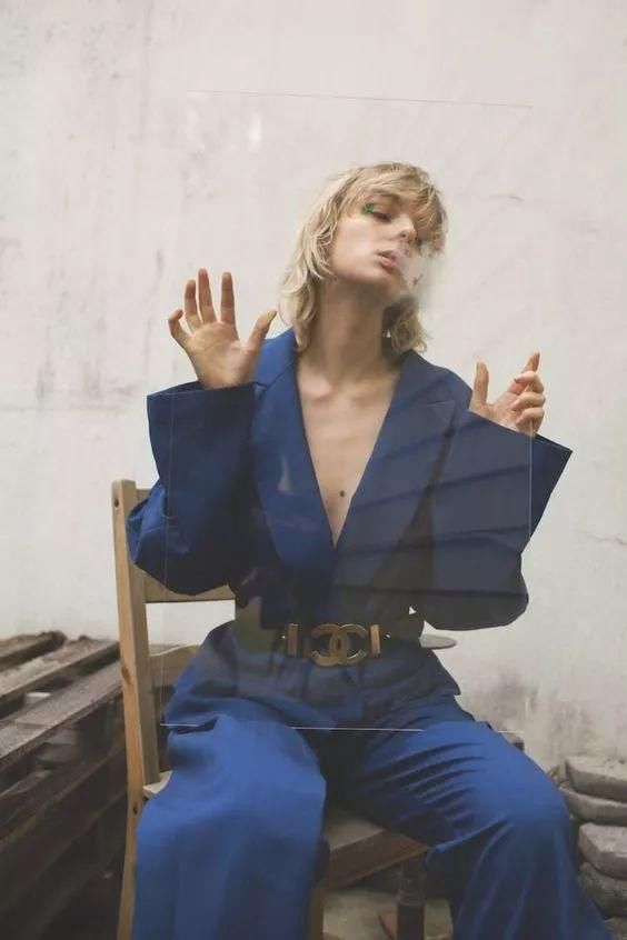 2018年初秋，“琉璃蓝色”必火!