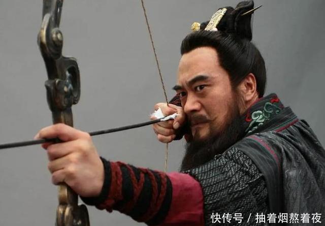 『梁山好汉』卢俊义没啥本事,并且上梁山也很晚,为什么有资格坐第二把交椅!