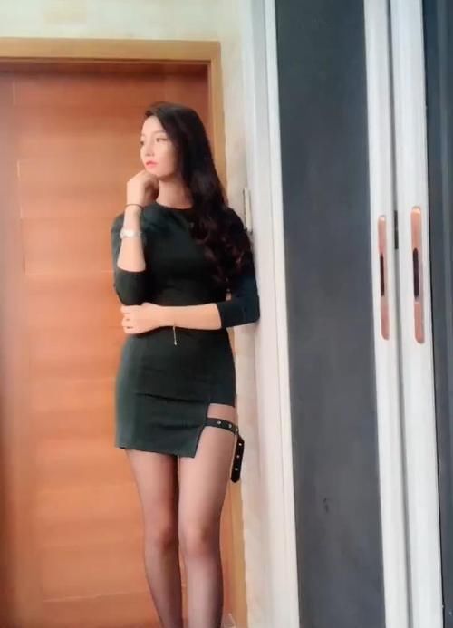  『姐姐』高个子的大姐姐，冷艳中透着几分性感女人味