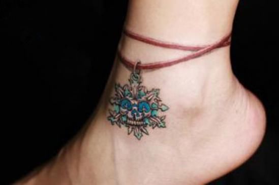 脚链纹身 融入肌肤的时髦脚链