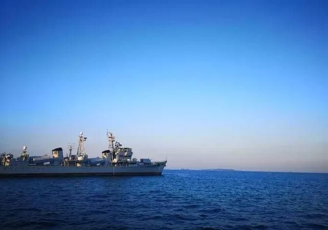 海上升明月，天涯共此时！来烟台海滨，赴一场斑斓的海岸之约！