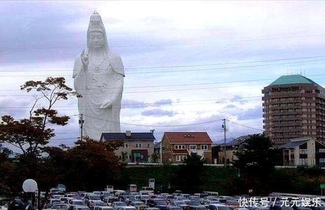 世界上最“诡异”的三座佛像，日本一尊，中国两尊，不敢直视双眼