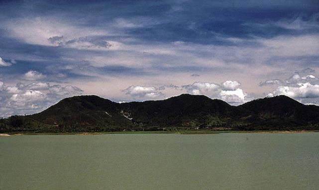  「几十年」1980年从香港到深圳 那真的是两个世界 反差好大