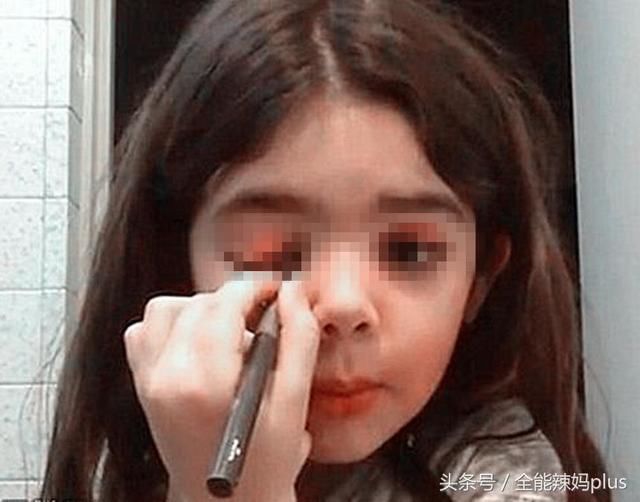 95后辣妈给女儿化妆5年,医生检查后,全家抱头痛哭