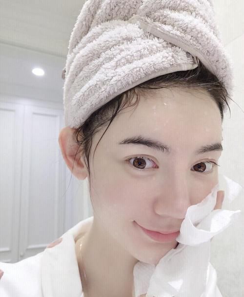  女人：这6个护肤坏习惯，正在慢慢毁掉你的脸，偏偏很多女人每天这么做
