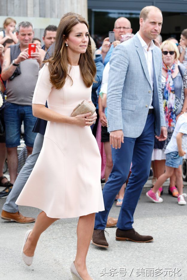 姐姐是皇室王妃，妹妹的品位也不差!一起看看皮帕的孕妇装