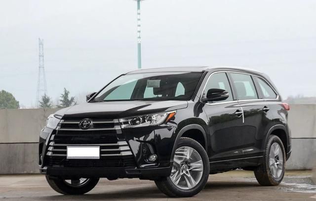  #七座SUV#还买啥普拉多？福特硬派越野升级，2.3T+10AT跑车动力，国六排放