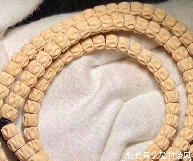  [文玩]“毕业级的文玩手串都长什么样? ”