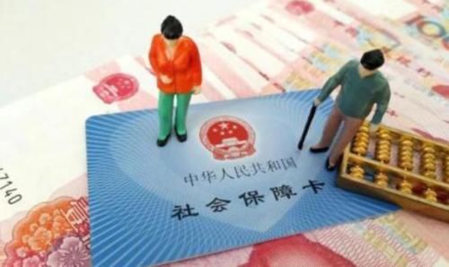  明年@延迟退休已官宣？如果明年养老金上涨，这类人将成“最大赢