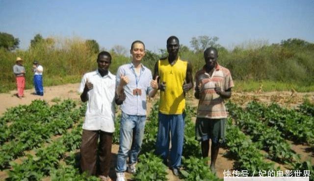 中国派遣他去非洲种植上万亩剑麻，让黑人家家户户奔小康