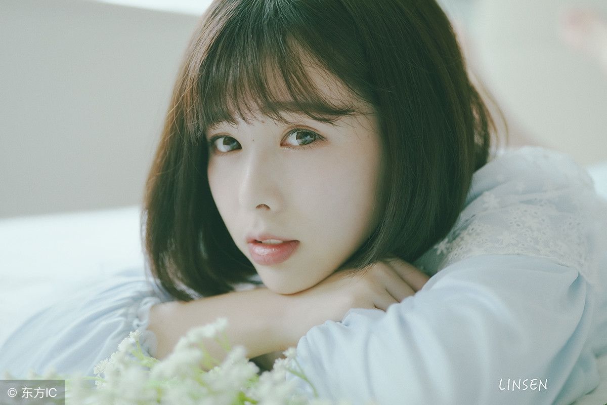 女人的15个小动作，让人浮想联翩