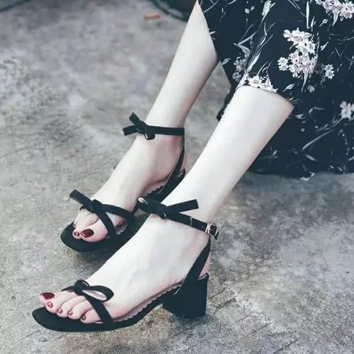 十二星座专属夏日凉鞋，水瓶座干练女人味，处女座简约大方