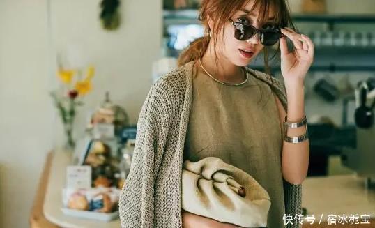  『女人』有肚子的女人别再“塞衣角”啦，学日本杂志这样穿，时髦真显瘦！