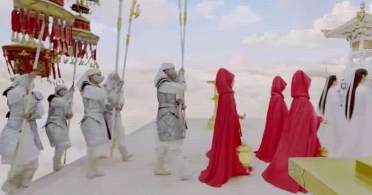 #狐帝#枕上书:白浅明明能留在青丘当女君,为何狐帝却要将她嫁到天族?