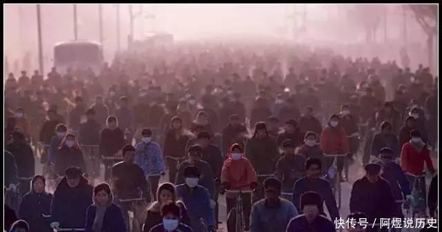  图集@逝去的年代 1985年中国社会民生老照片图集