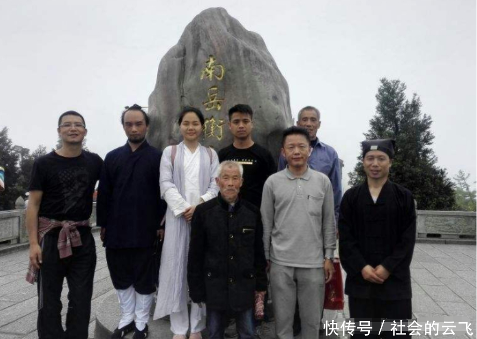 终南山的道士越来越多?当地村民说出实情,原来有不少假道士