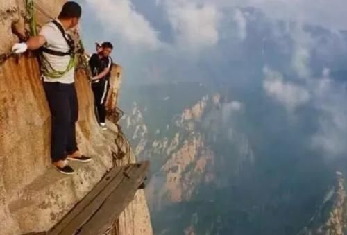 世界上惊险的4个地方，中国上榜3个，你敢去吗？