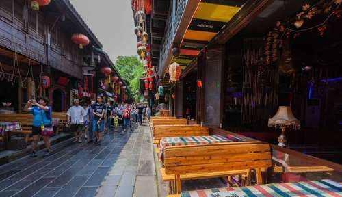 中国最幸福城市：GDP10年增长了1万亿，如今GDP比省内第二高万亿