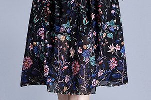 谁说60后就要穿妈妈装?新推出这，高雅秋裙，55岁都洋气美爆