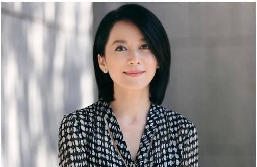 「到锁骨位置」法式刘海加韩式锁骨发,减龄又不失稳重,轻松驾驭各种脸型