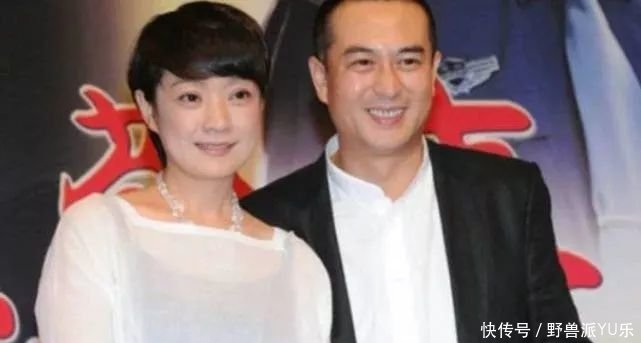  『前夫』她离婚获得24亿分手费，二婚嫁给张嘉译，如今50岁被宠成公主