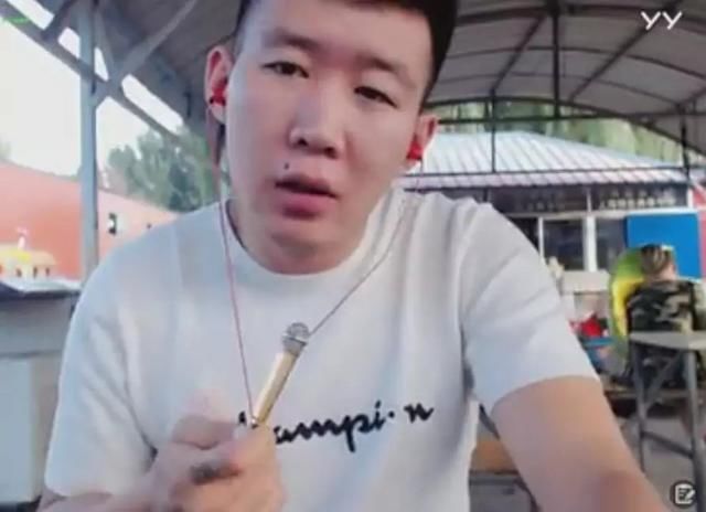 摩登兄弟人名信息被搞错节目组官微公开道歉，宇宁开播回应黑粉