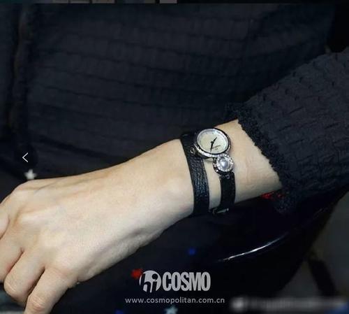 手腕上挂着一百万是什么感觉？鹿晗关晓彤知道