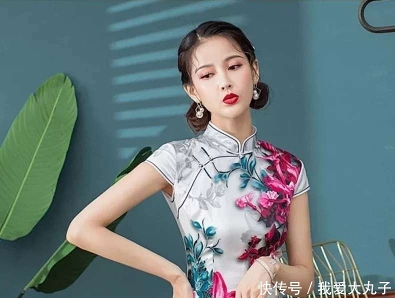  【含蓄】淑女高端真丝旗袍，这样穿，让你美的含蓄又矜持！