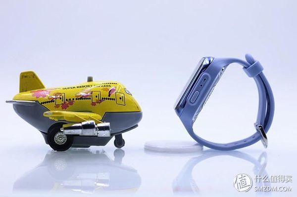 阿巴町 V600A儿童智能手表:IPX7防水+支付宝零钱管理