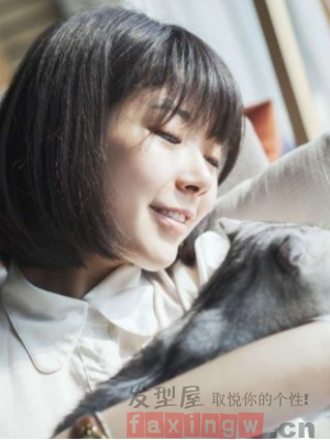 清新短发妹子 卖萌起来谁都比不了