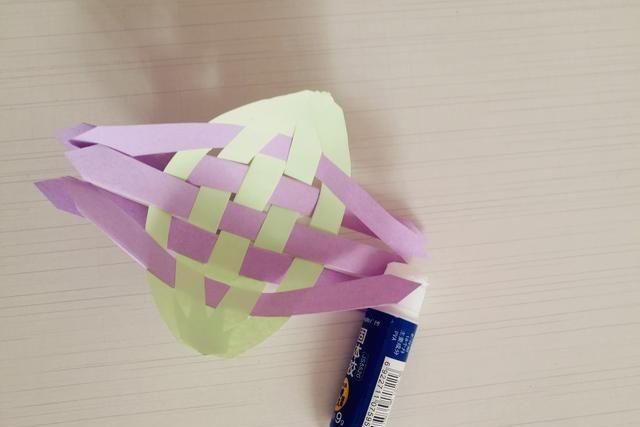  「纸片」儿童手册，用10张小纸片做一只船，易学
