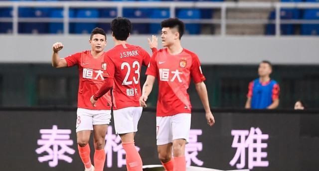 助攻国足! 曝恒大5大归化获认可, 足协3大规则开启绿灯进行更改