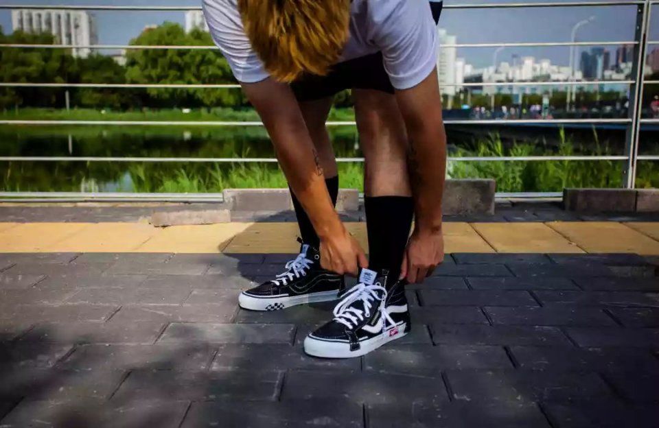 Vans “解构”新品今日发售!重新拼贴后身价竟翻了不止 5 倍