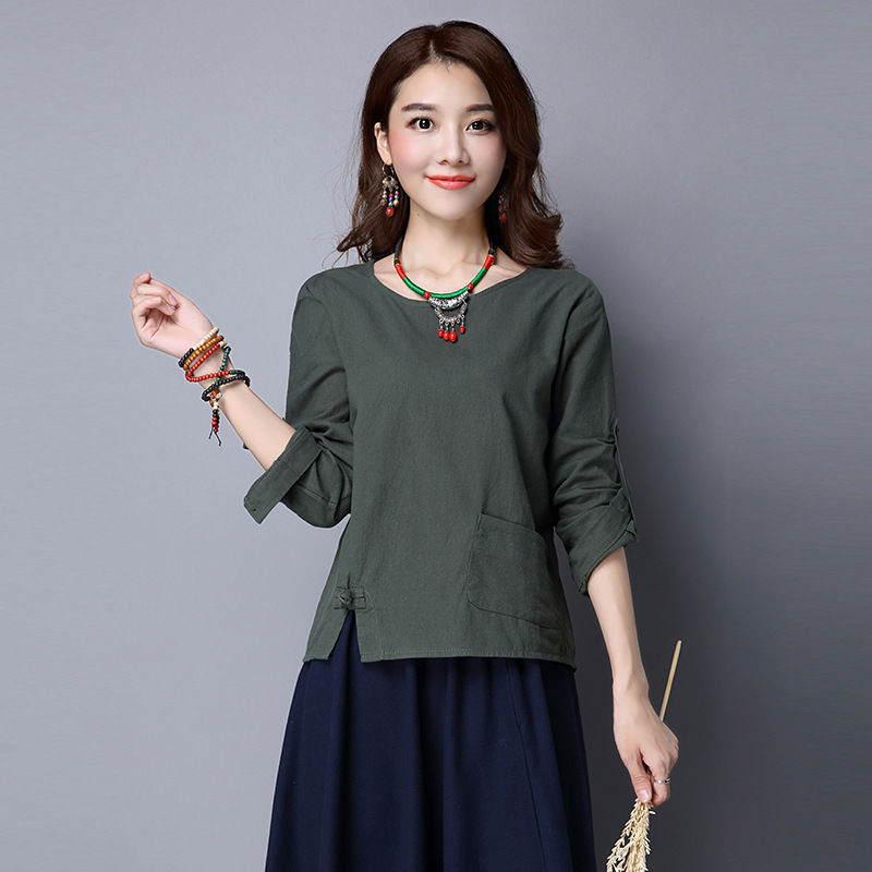 9月果真凉,出门少穿裙!今年流行的T恤小衫,洋气百搭还减龄