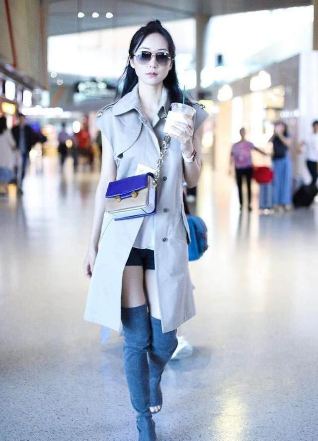 女明星们玩起了反季节穿鞋，网友：如果我这样可能会得脚气诶！