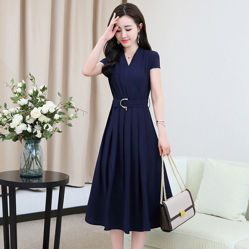 有一种气质叫雅致裙，多穿这高级裙，我今年都58岁了还美不可言