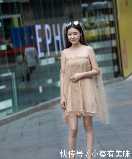  [女人]老六街拍集：30岁女人穿上高跟鞋，时髦有态度，穿出气质美