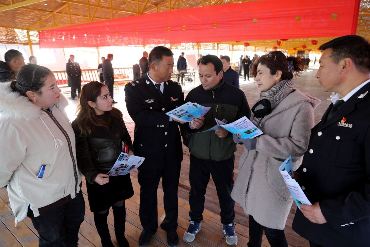  「新疆」新疆博湖：2万尾扁吻鱼苗放流博斯腾湖