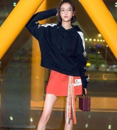 杨幂旗下的艺人，不知大家记不记得有这一位李溪芮