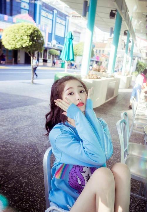 虞书欣解锁清新可爱风，秒变日系美少女！