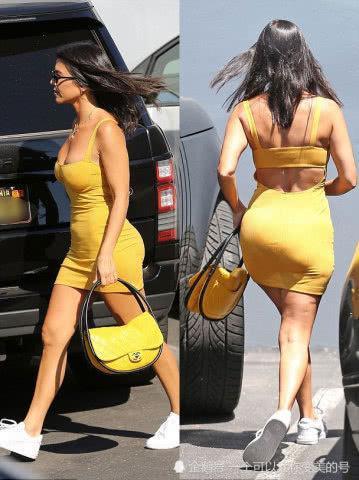 卡戴珊三姐妹“惊艳”出门：侃嫂见粉丝忙收腹，大姐的少女裙勒太