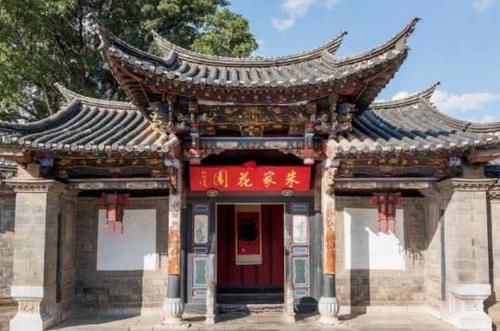 这个地方堪称现代版的“大观园”，三十年打造而成，现无人问津！