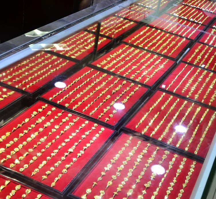 沙金黄金分不清楚?知道价格笑傻，咱老板姓也能戴的起闪闪的金子