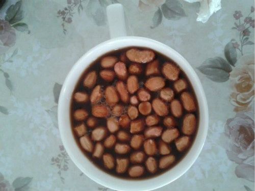 为减肥，她坚持每天吃一把花生，连用2个月瘦到98斤，瘦出新高度