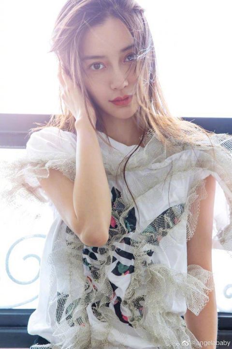 『 传闻』疑似与离婚传闻有关，baby回应深夜发文